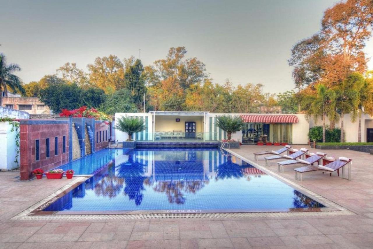 Chanakya Bnr Hotel Ranchi Exterior foto