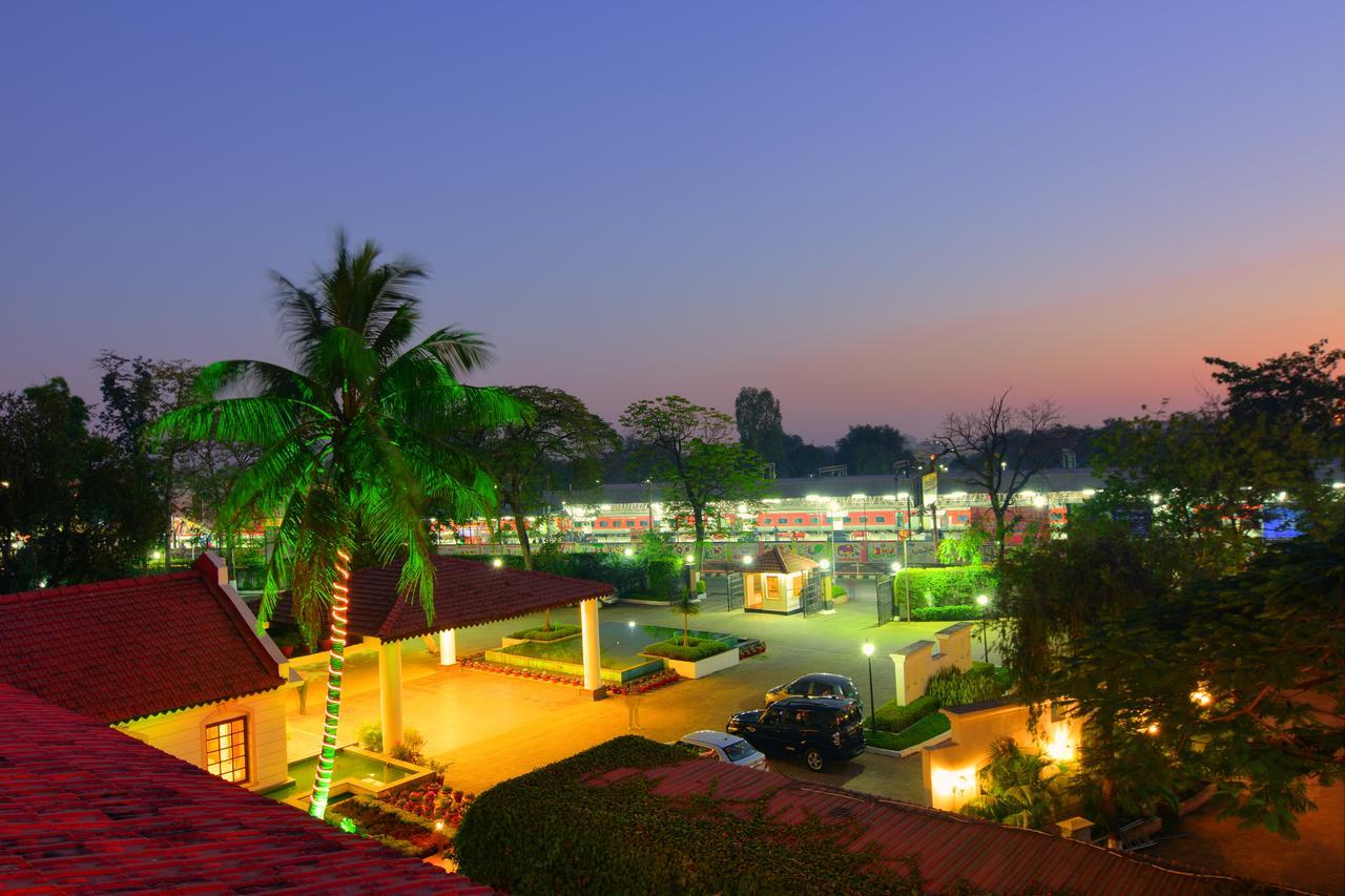 Chanakya Bnr Hotel Ranchi Exterior foto