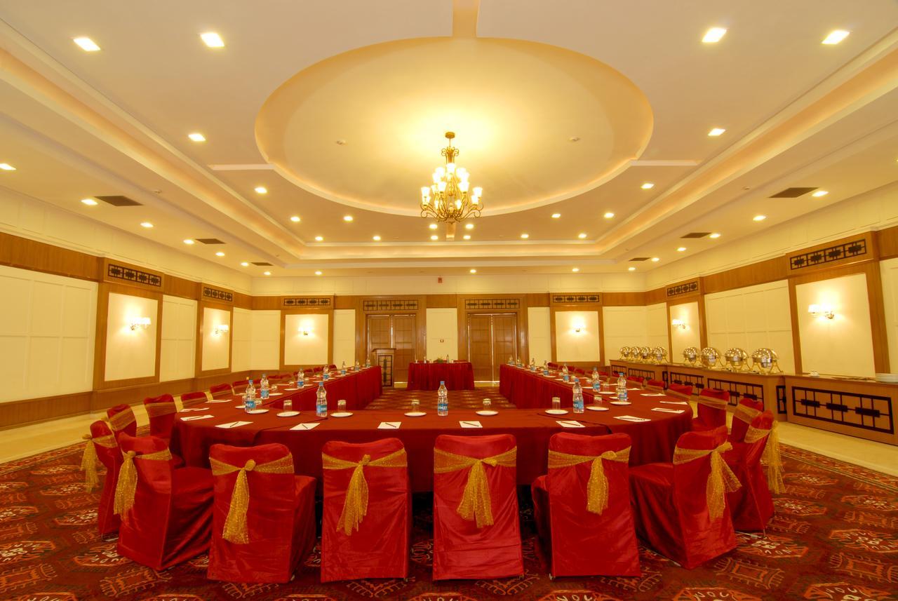 Chanakya Bnr Hotel Ranchi Exterior foto