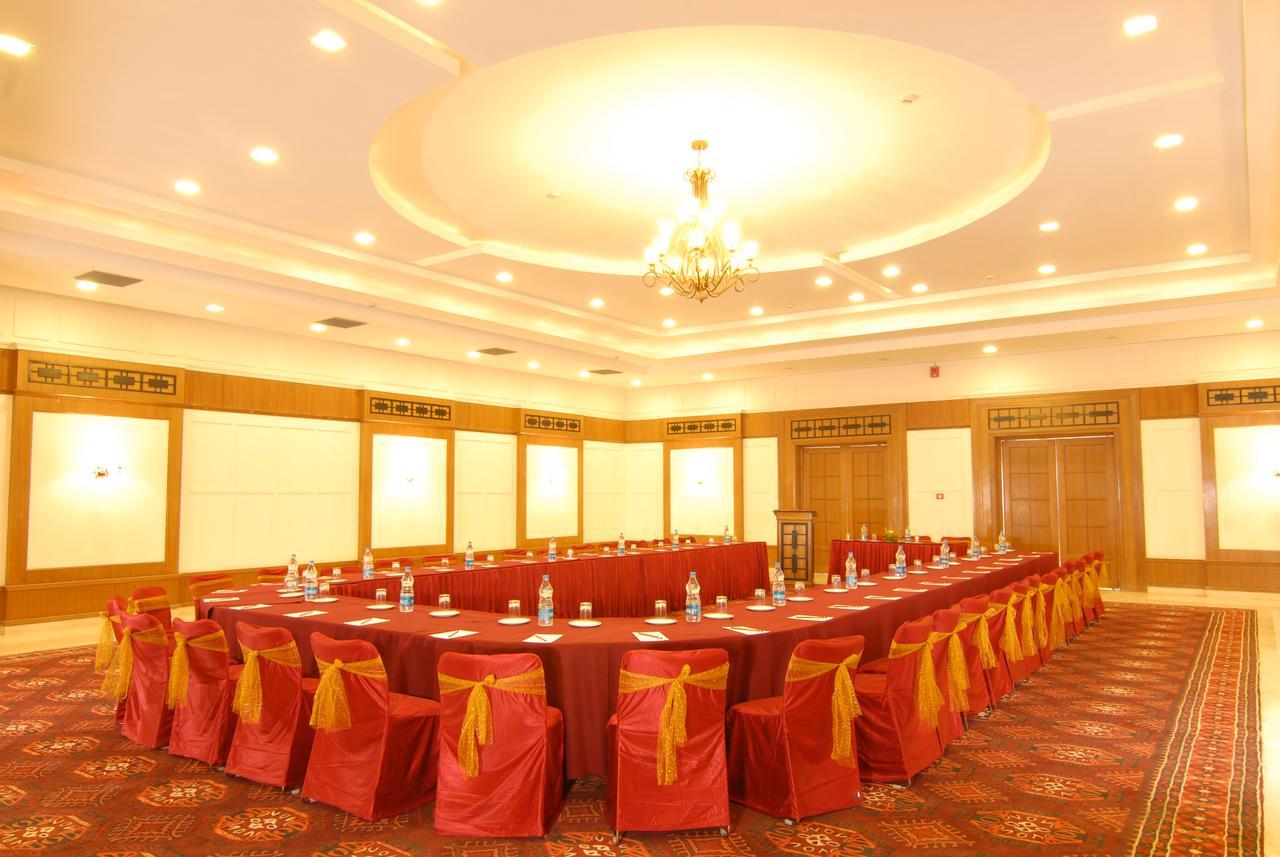 Chanakya Bnr Hotel Ranchi Exterior foto